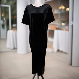 90s Vintage Neiman Marcus J. Ferrar Black Velvet Maxi Dress Back V-Neck Sz 16